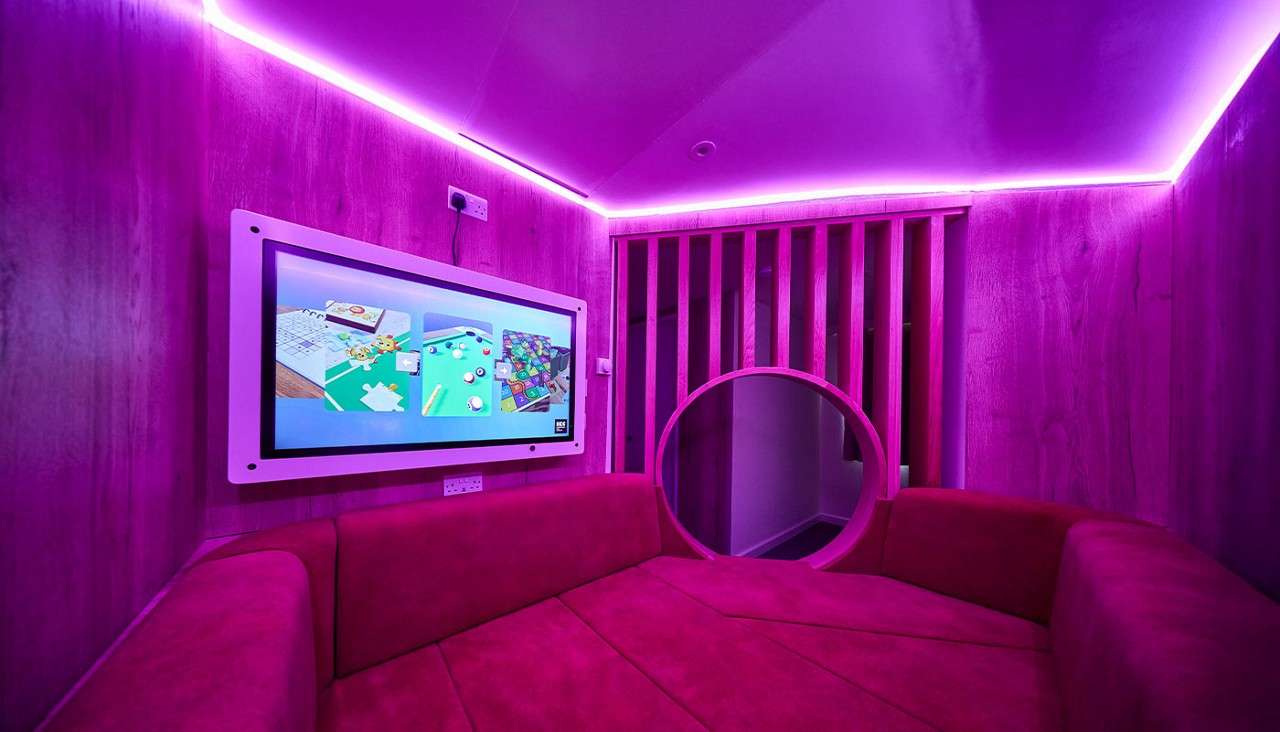 Snuggle pod.